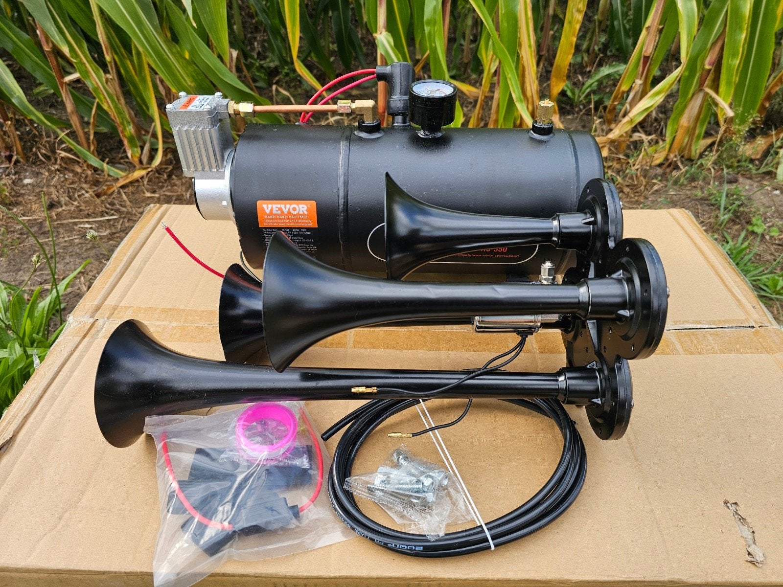 12v - 4 trumpet train horn kit nieuw in doos, Ophalen of Verzenden, Nieuw