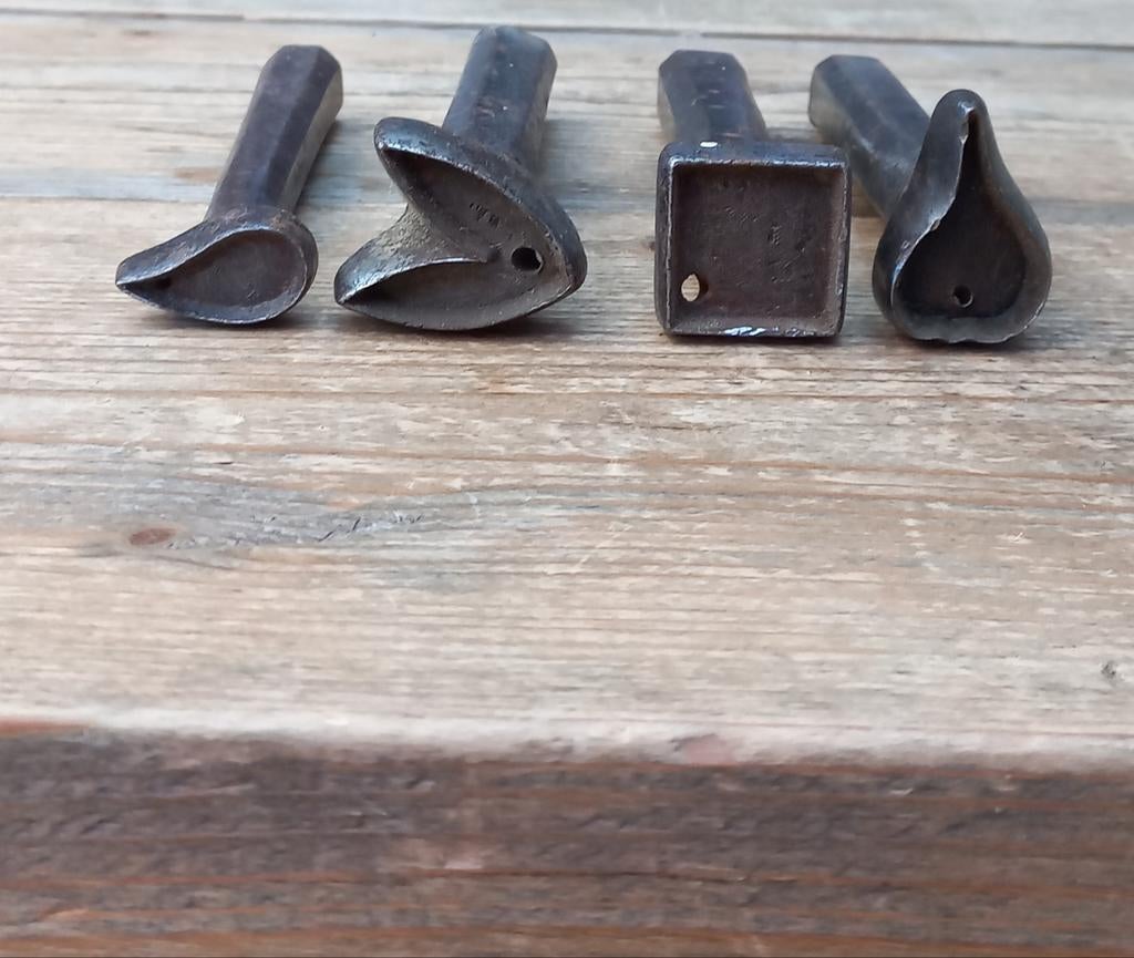 Set van 4 oude lederponsen, Antiek en Kunst, Ophalen of Verzenden
