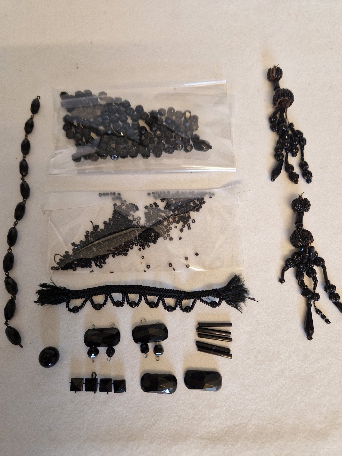 Zwarte glaskralen en hangertjes (90 gram), Ophalen of Verzenden, Gebruikt, Hanger