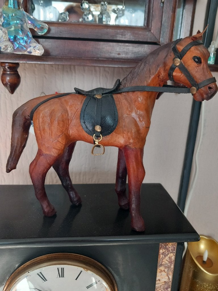 Leren paard, Minder dan 20 cm, Ophalen of Verzenden, Beeld, Leer