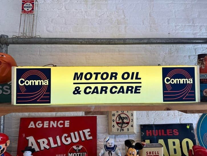 Vintage Comma Motor Oil & Car Care Lichtbak Reclamebord, Ophalen, Gebruikt, ., Lichtbak of (neon) lamp