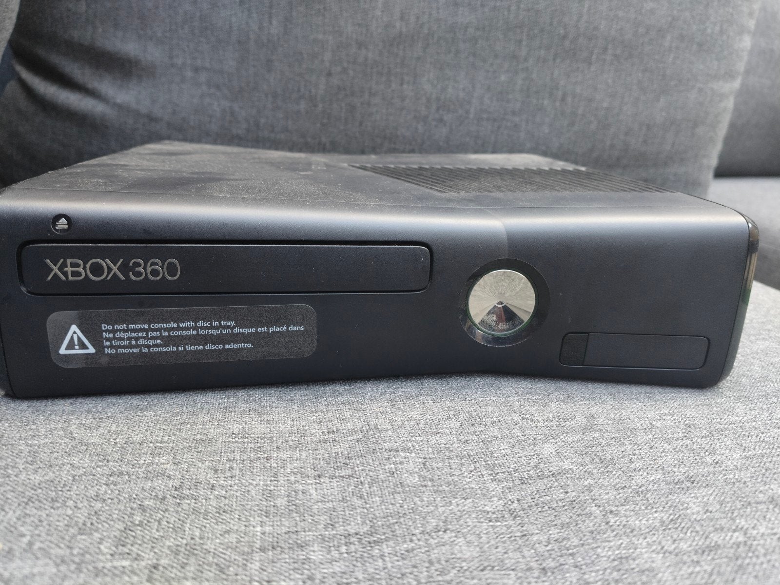 Xbox 360 Slim + 2 controllers + 2 games, Ophalen of Verzenden