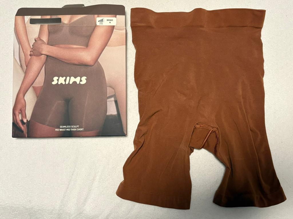 Skims shapewear dames short maat M kleur Bronze sculpt bruin, Ophalen of Verzenden, Zo goed als nieuw