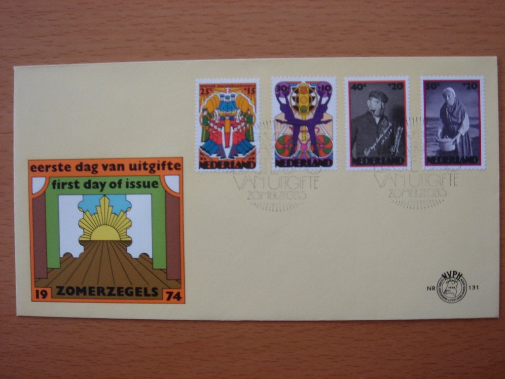 NVPH E131 1e Dag-enveloppe Zomerzegels 1974 Onbeschreven, Postzegels en Munten, Ophalen of Verzenden, Onbeschreven, Nederland