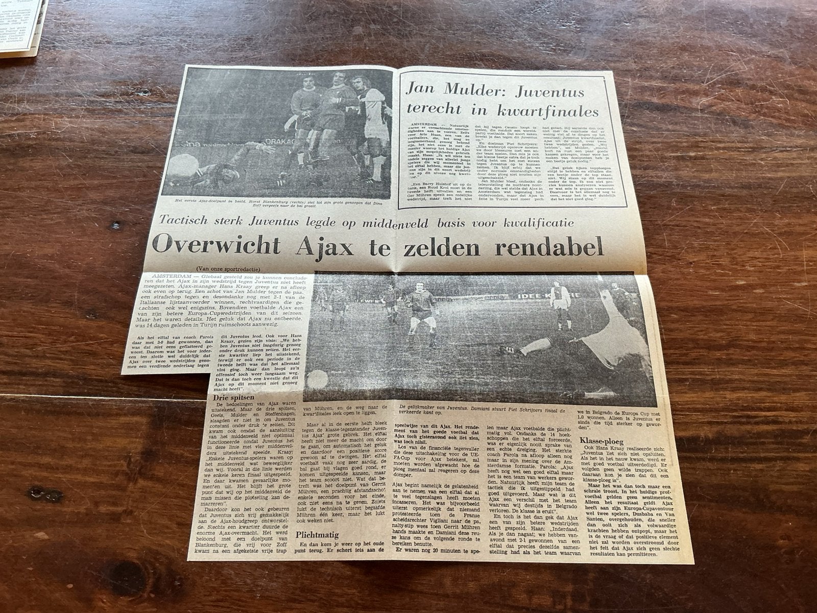 Voetbal krantenartikel Ajax Juventus december 1974, Ophalen of Verzenden, Knipsel(s)