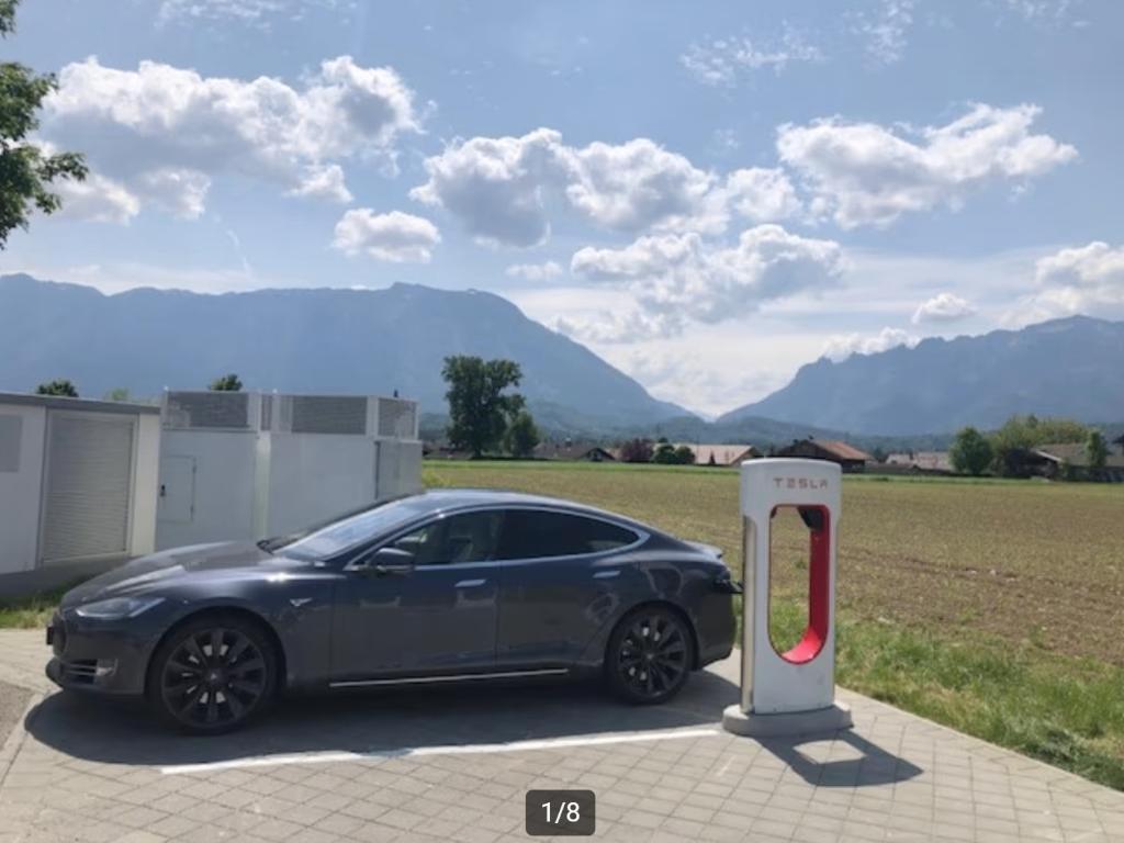 Tesla Model S P85+ 2014 Grijs free supercharge - 2 defecten, Auto's, Tesla, Particulier, Model S, Achteruitrijcamera, Adaptieve lichten