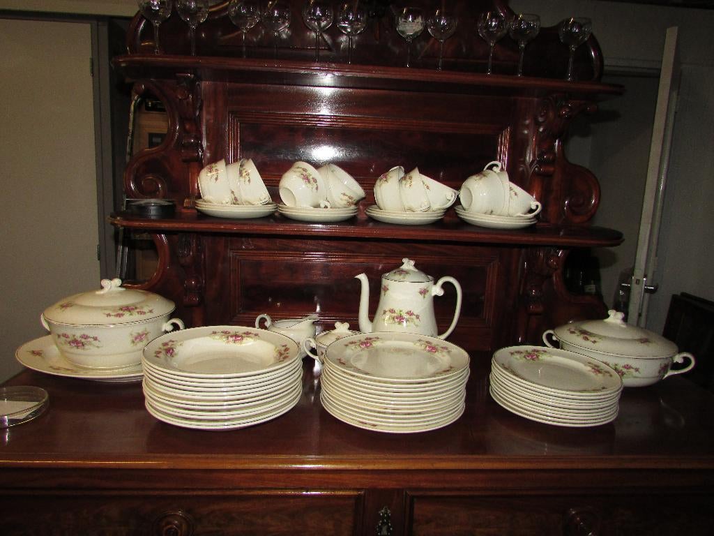 antiek servies zeer compleer merk petrus regout maastricht, Ophalen of Verzenden