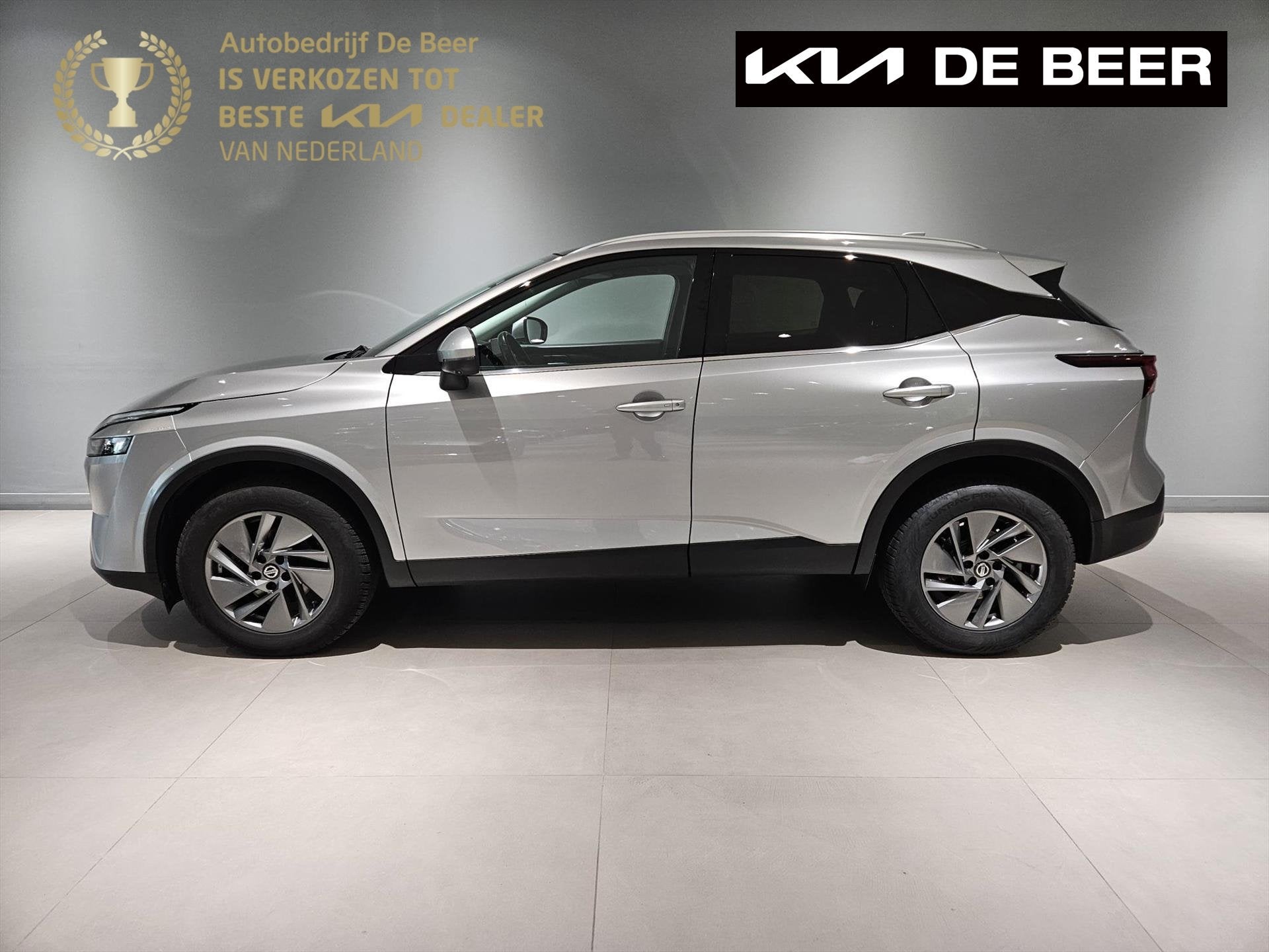 Nissan Qashqai 1.3 Mild-Hybrid 140pk Acenta Pano/ Clima / Cr, Auto's, Nissan, 1304 kg, Stof, Gebruikt, 4 cilinders