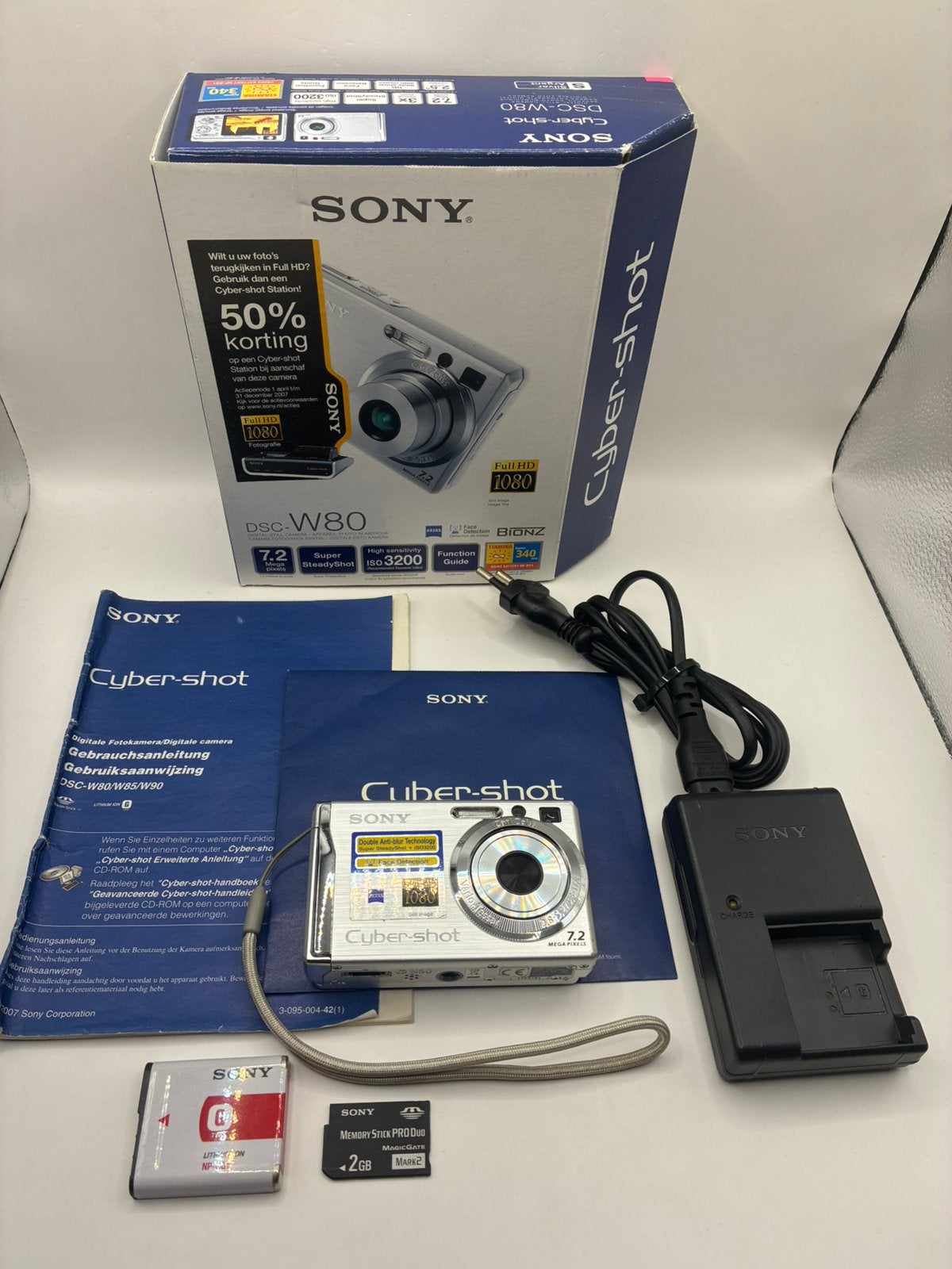 Sony Cyber-shot DSC-W80 - compact camera, Ophalen of Verzenden, Zo goed als nieuw, Sony, 8 keer of meer
