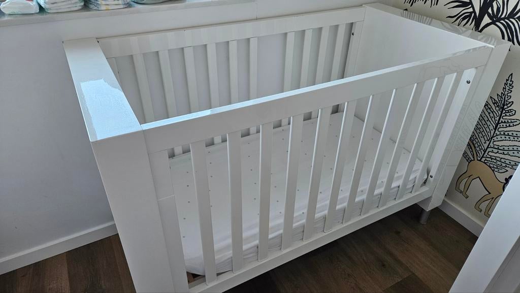 Babypark hoogglans ledikant, Kinderen en Baby's, Babywiegjes en Ledikanten, Ophalen, Gebruikt, Ledikant