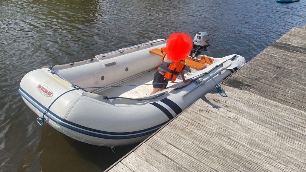 Suzumar rubberboot met buitenboordmotor en trailer, Watersport en Boten, Rubberboten, Ophalen, Suzumar, Hout, Gebruikt