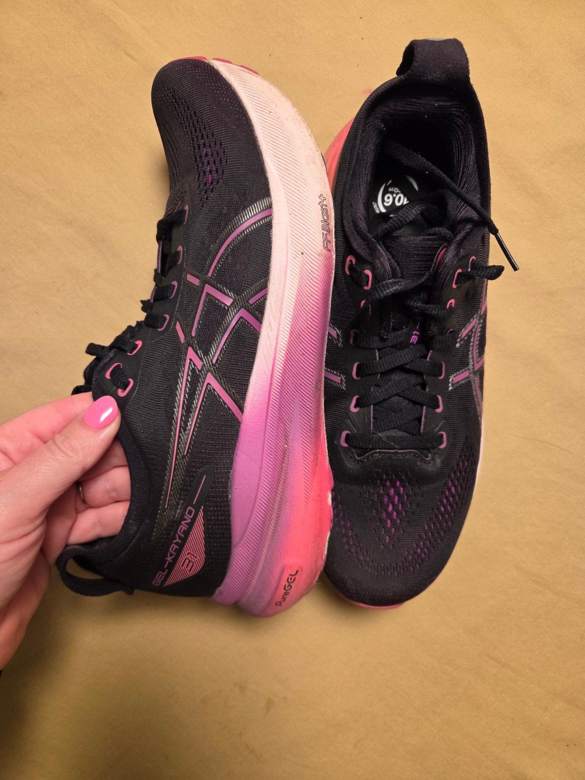 Asics Gel-Kayano 31 hardloopschoenen - Maat 42, Sport en Fitness, Hardloopschoenen, Ophalen of Verzenden, Zo goed als nieuw, Hardlopen