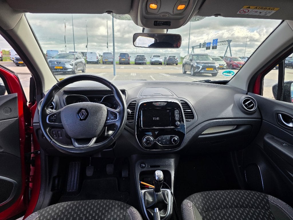 Foto 8 van Renault Captur 0.9 TCe Intens Camera Trekhaak CarPlay Cruise