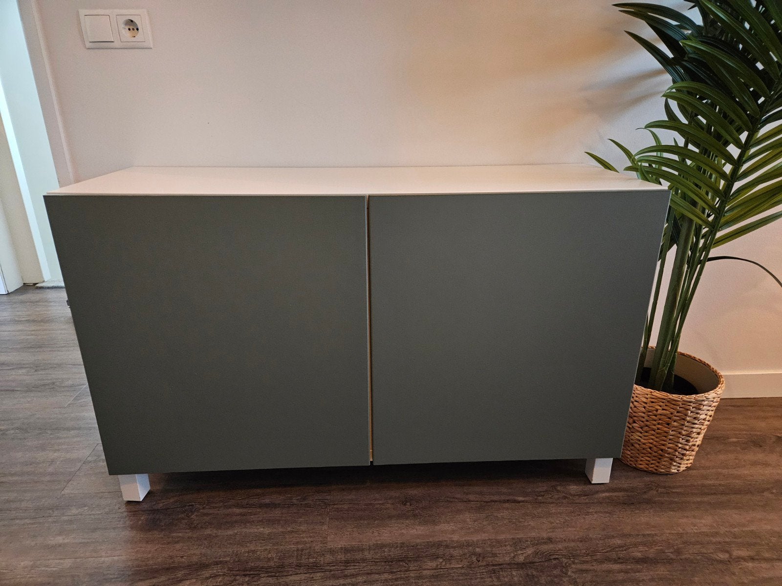 Besta kast van Ikea, Ophalen, 100 tot 150 cm, Zo goed als nieuw, 25 tot 50 cm