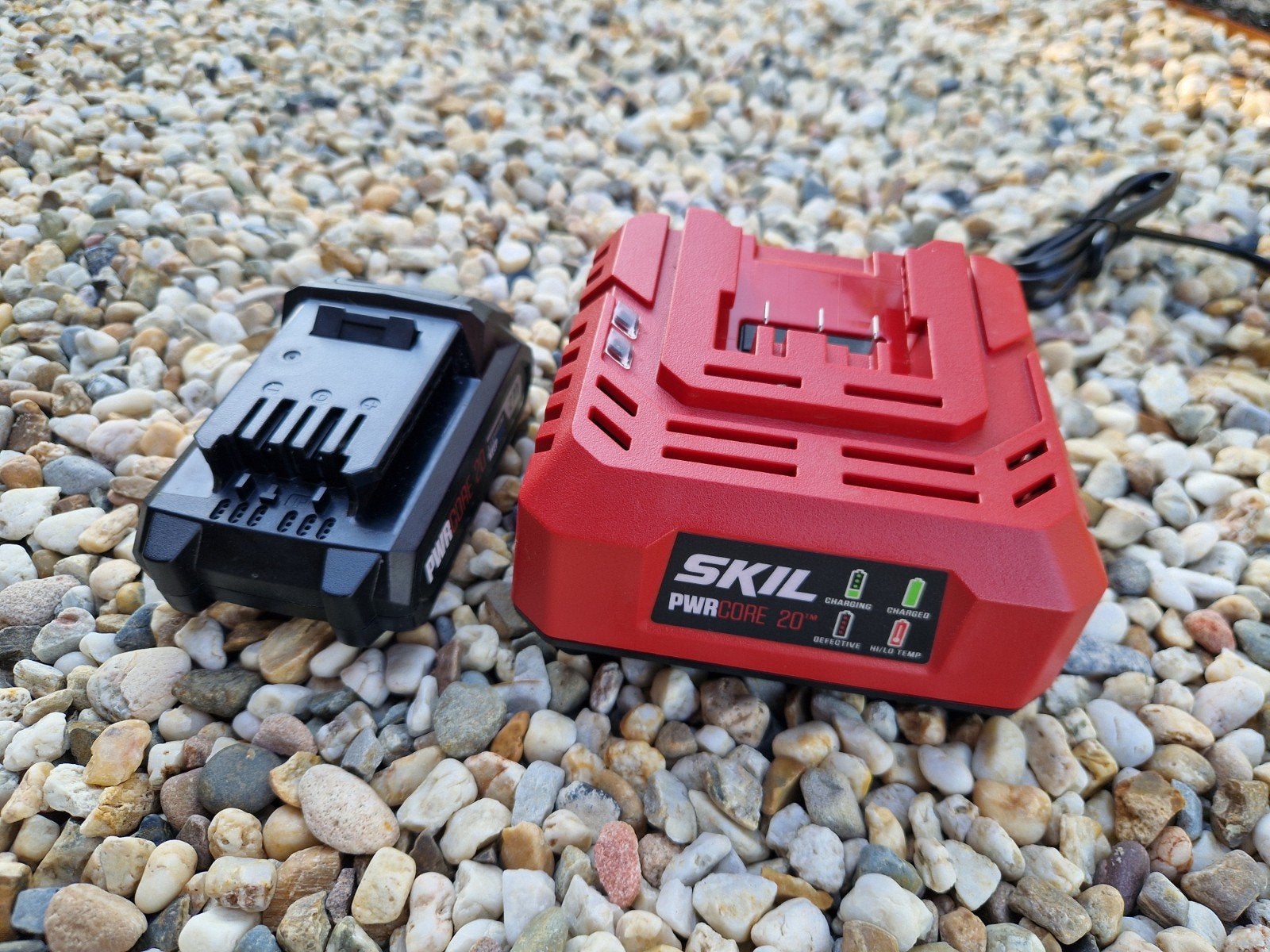 SKIL PWRCORE 20V Accu en Oplader Set - NIEUW, Ophalen, Gebruikt, Minder dan 400 watt, Overige typen