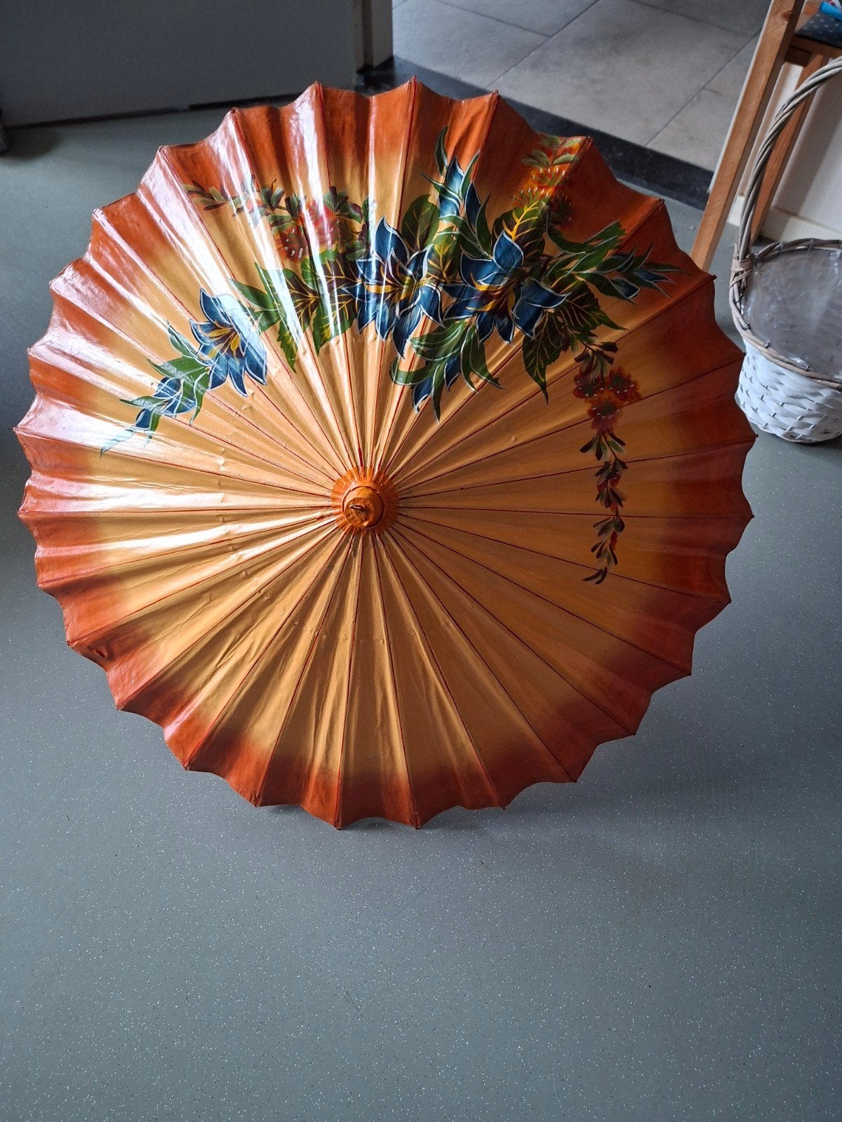 Decoratieve parasol met bloemenprint - Handgemaakt, Sieraden, Tassen en Uiterlijk, Paraplu's, Ophalen of Verzenden, Nieuw, Oranje