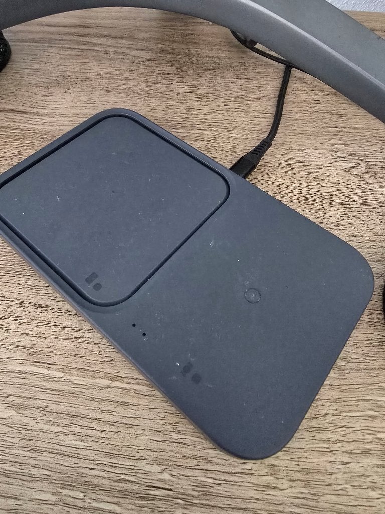 Samsung Galaxy Wireless Charger Duo, Grijs, 15w superfast, Draadloze oplader, Ophalen of Verzenden, Zo goed als nieuw, Sony Ericsson