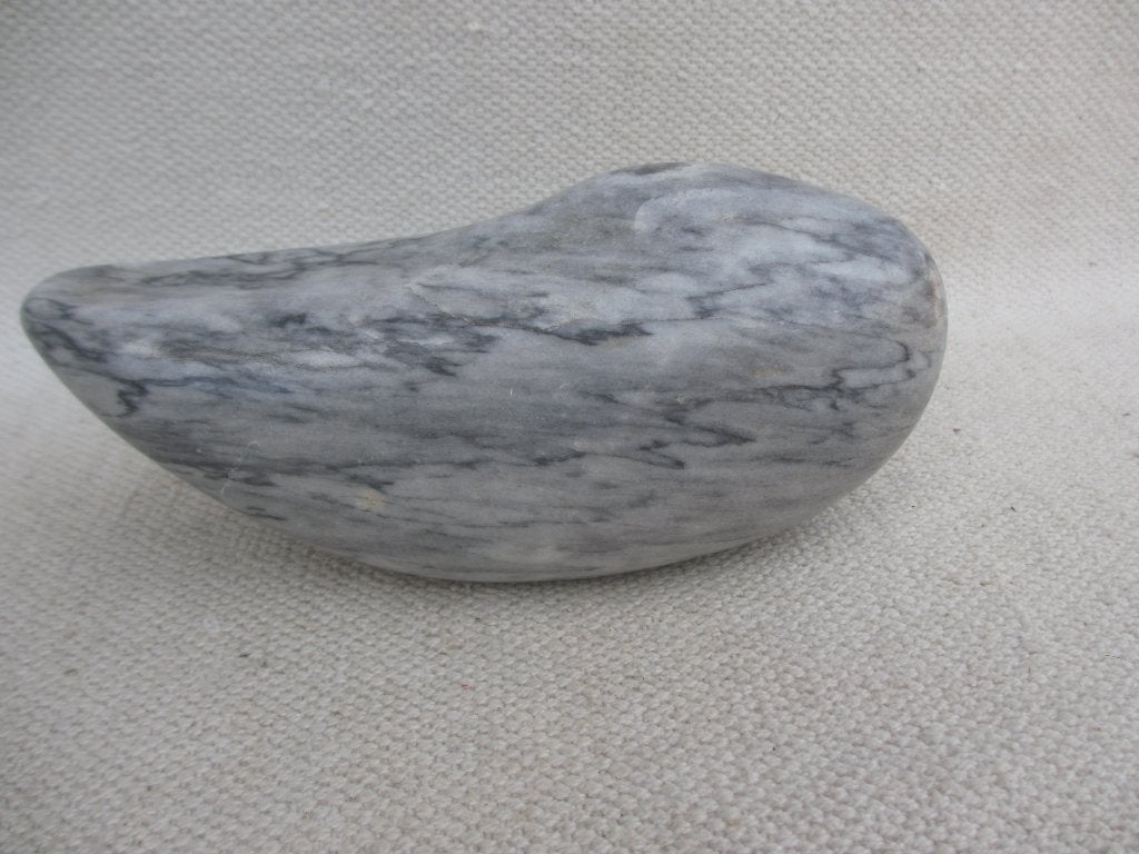 Zeer fraai marmeren beeld van slapende eend, Ophalen of Verzenden, Handgemaakt, 20 - 50 cm, Beeld