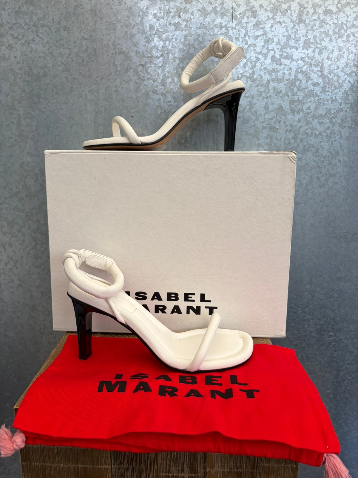 Isabel marant sandals heels 40 wit padded katree, Ophalen of Verzenden, Zo goed als nieuw, Wit