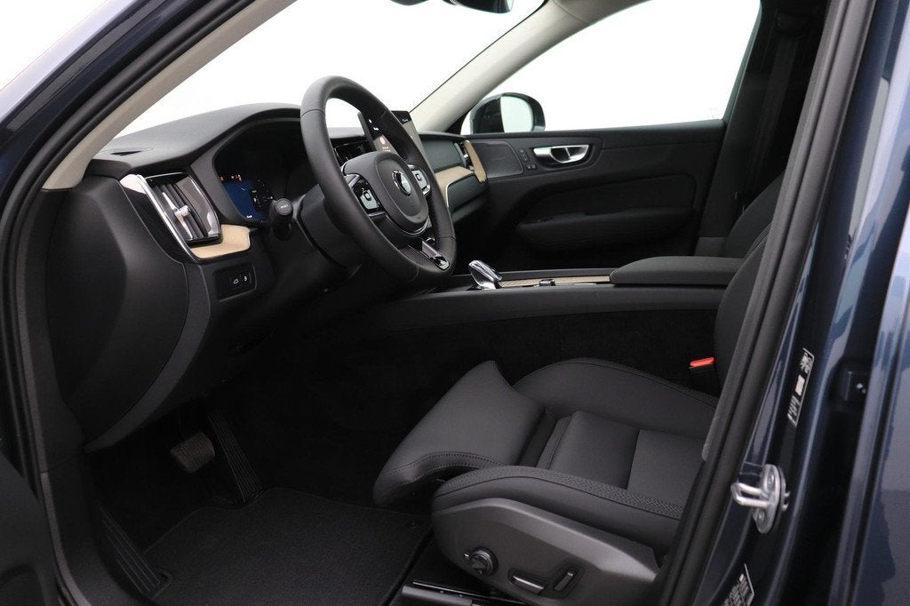 Volvo XC60 T8 Plug-in hybrid Plus Dark | ACC | Harman/Kardon, Auto's, Volvo, Gebruikt, Euro 6, 4 cilinders, 1969 cc
