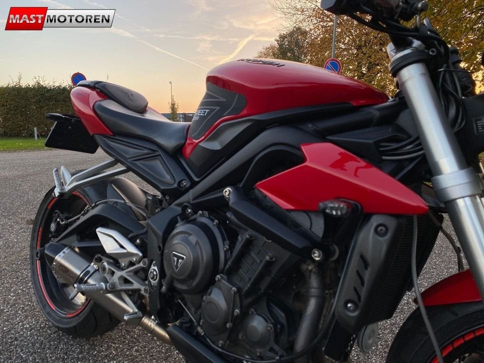 TRIUMPH STREET TRIPLE 765 S (bj 2017), Motorrijbewijs A, Bedrijf, 765 cc, Meer dan 35 kW