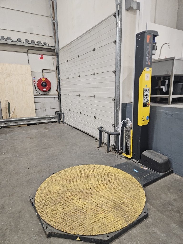 SIAT F1 1L 15 M semi-automatische palletwikkelaar, Ophalen, Zo goed als nieuw