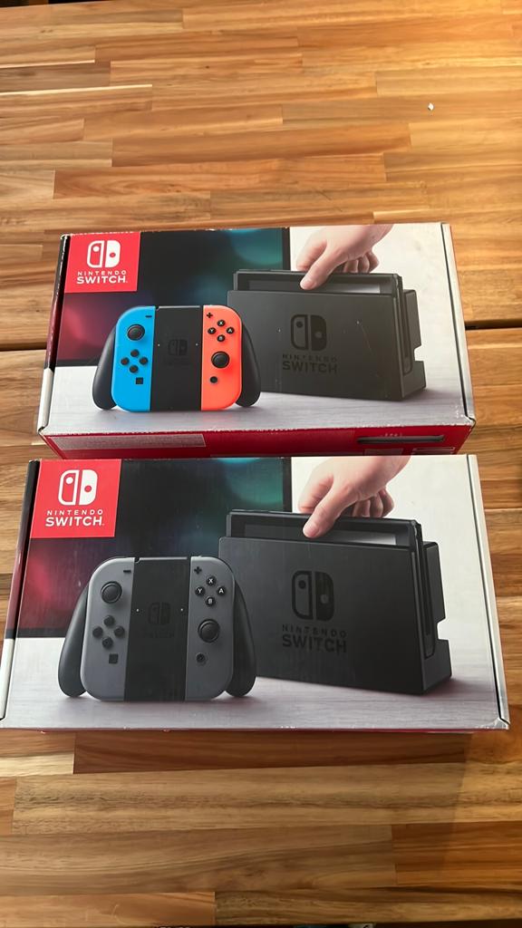 Nintendo switch dozen (leeg), Spelcomputers en Games, Spelcomputers | Nintendo Switch, Ophalen of Verzenden, Zo goed als nieuw