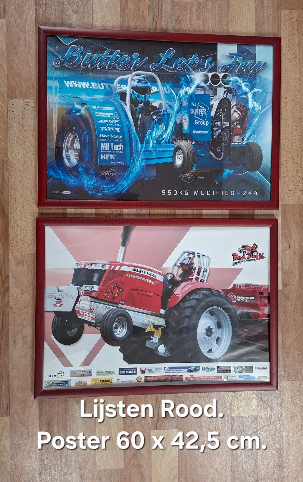 Rode lijsten met poster., Ophalen