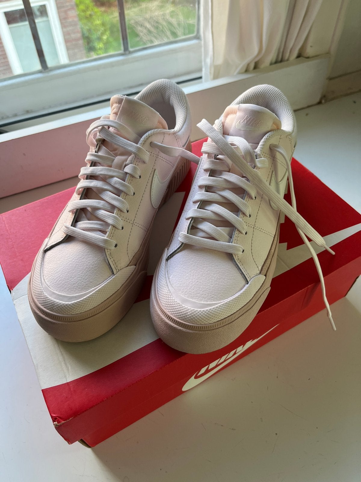 Nike Court Legacy Lift Sneakers Roze - Maat 38.5, Ophalen of Verzenden, Zo goed als nieuw, Roze, Sneakers of Gympen