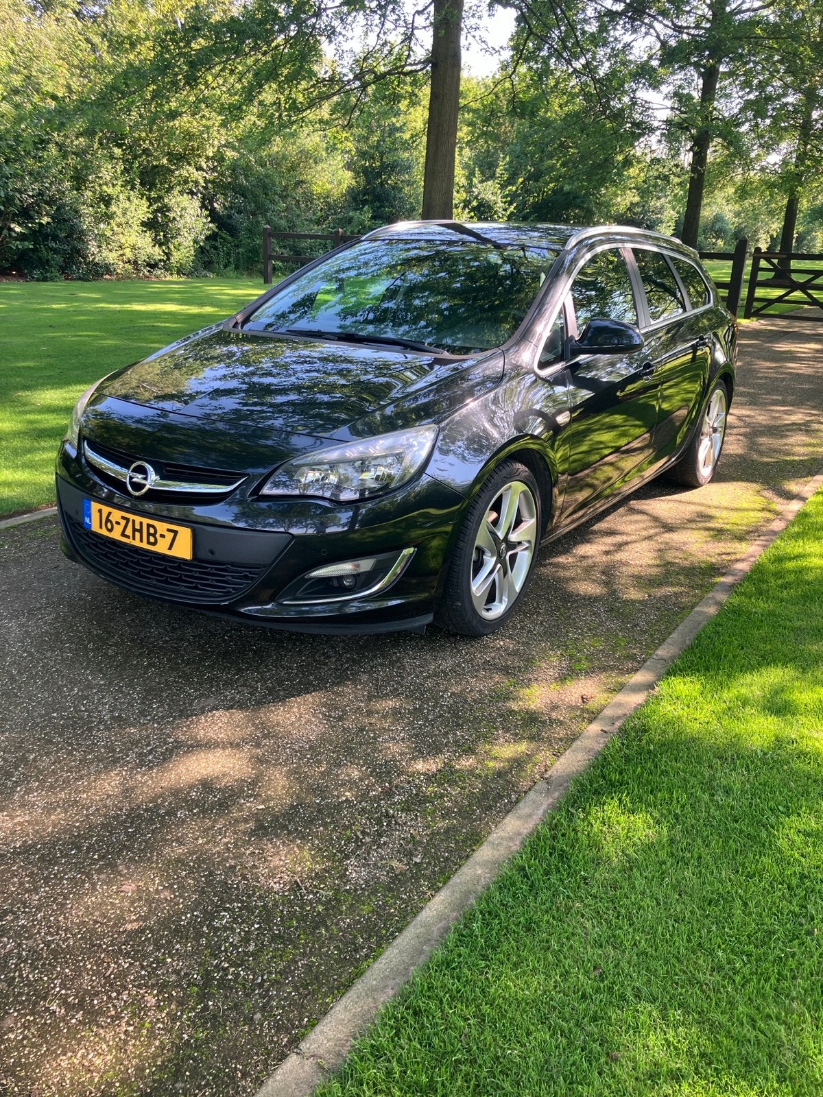 Opel Astra 1.4 Turbo LPG!! 140pk 2012 Leder Cosmo, Voorwielaandrijving, Zwart, 4 cilinders, Zwart