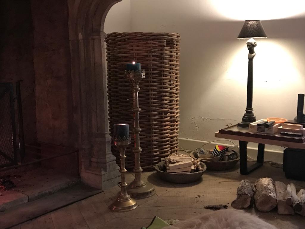 zware wilgentenen mand van ca, 150 cm. hoog., Huis en Inrichting, Ophalen, Zo goed als nieuw, Rechthoekig, Overige materialen