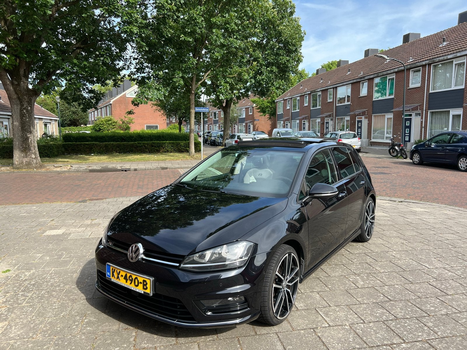 Volkswagen Golf 7 1.4 TSI 5D DSG Panorama Dubbel R-Line, 4 cilinders, Zwart, 1395 cc, 650 kg
