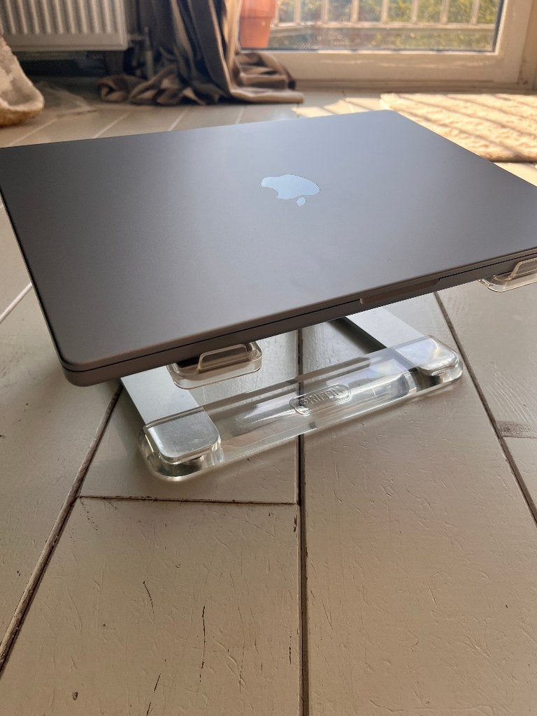 Griffin Elevator laptopstandaard voor MacBook – aluminium, Computers en Software, Ophalen of Verzenden, Zo goed als nieuw, Griffin