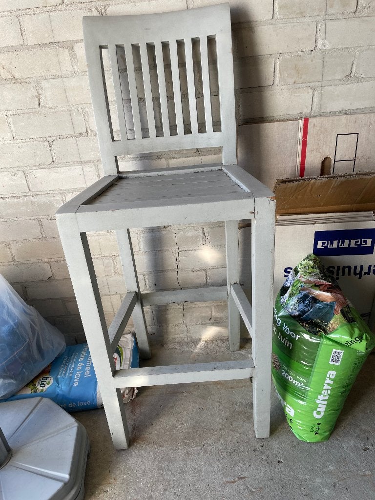 2 Barkukken bar krukken hoge stoelen grijs hardhout, Ophalen, Gebruikt, Met voetsteun, 60 tot 90 cm