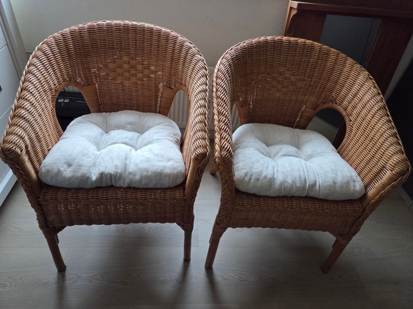 twee rieten stoelen, Ophalen, Bruin, Twee