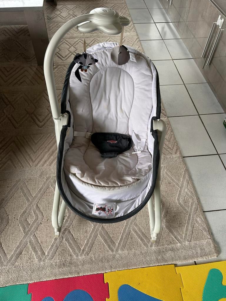 3-in-1 wipstoel Tint Love Rocker Napper, Ophalen, Zo goed als nieuw, Wipstoel, Met gordel(s) of riempje(s)