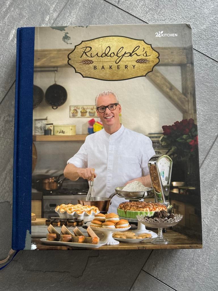Kookboek Rudolph's Bakery, Ophalen of Verzenden, Zo goed als nieuw, Taart, Gebak en Desserts