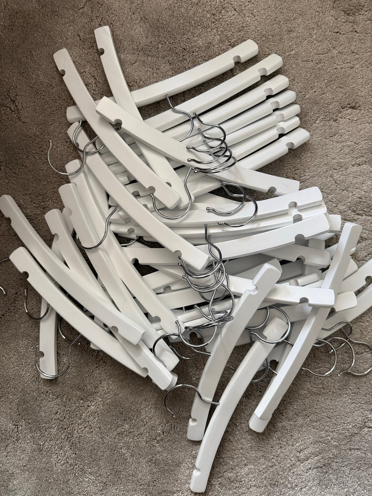 Prénatal - Witte houten kledinghangers - Set van 40, Kleding | Dames, Ophalen of Verzenden, Gebruikt, Hout, Kinderen
