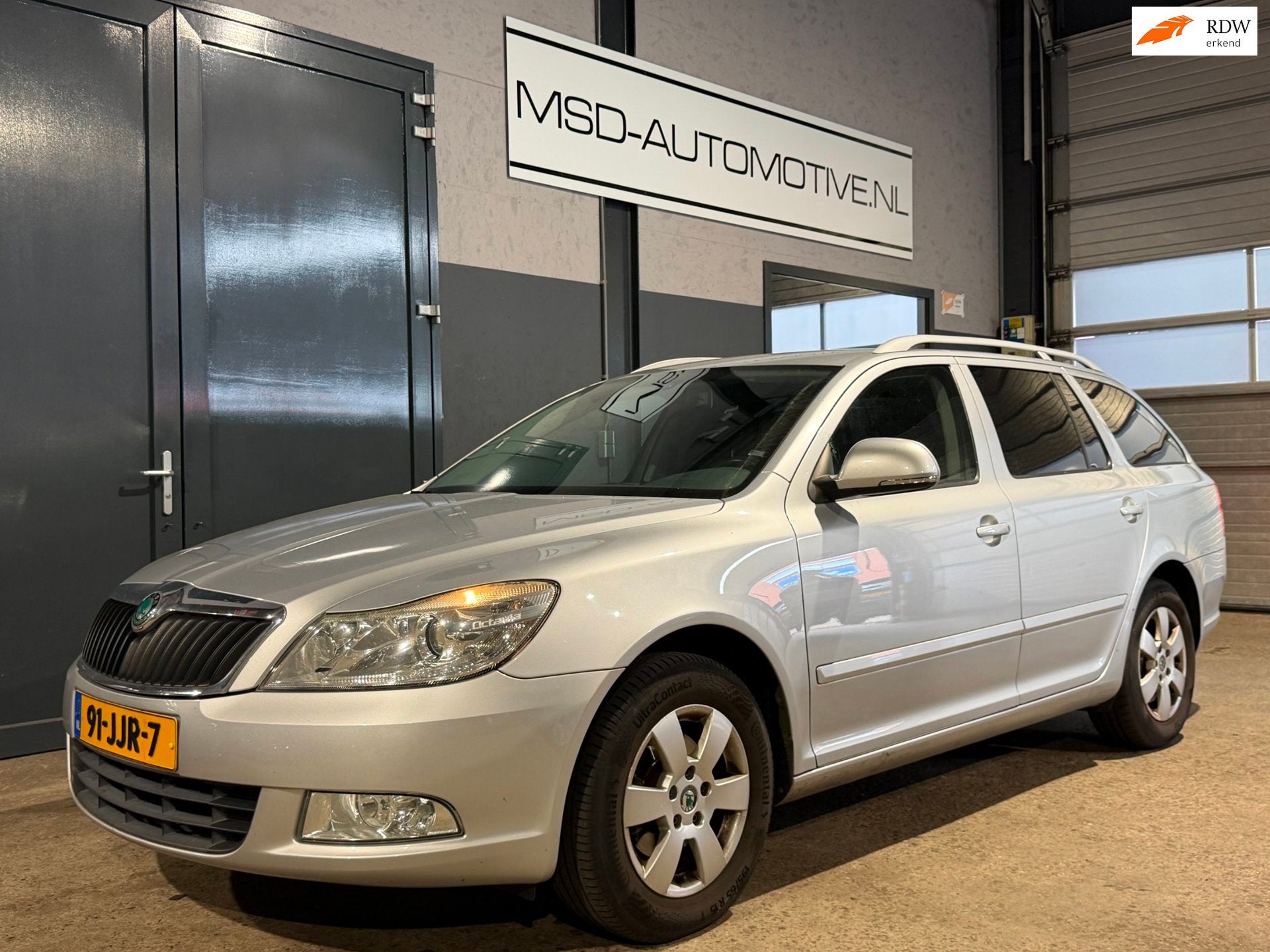 Skoda Octavia Combi 1.4 TSI Ambition Business Line Export..., Voorwielaandrijving, Euro 5, Parkeersensor, Gebruikt