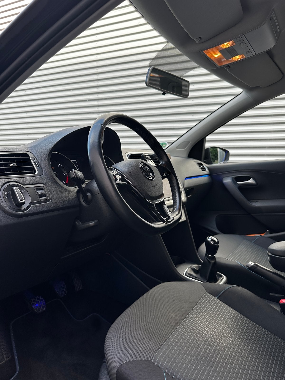 Volkswagen Polo 1.4 TDI 2014 Zwart 115PK EURO6 AIRCO NW APK!, Voorwielaandrijving, USB, Stof, Euro 6