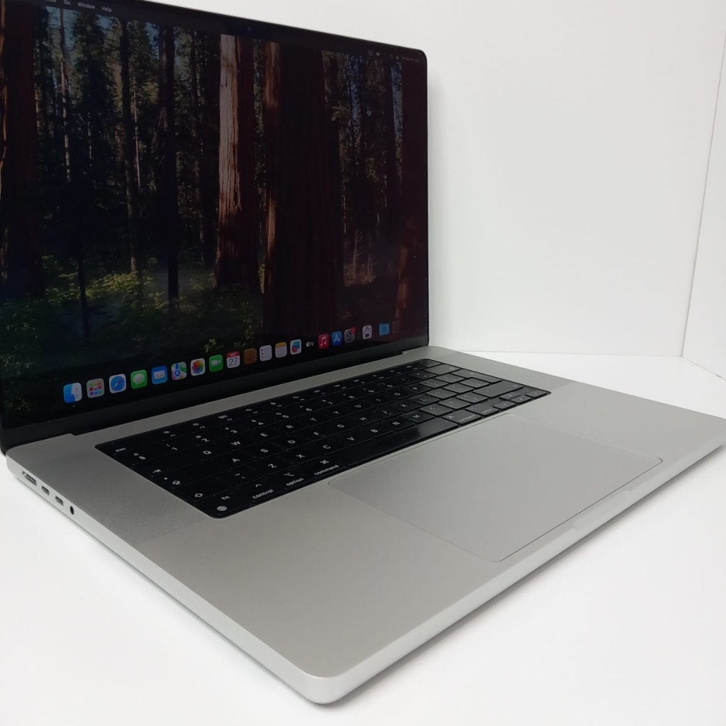 Apple Macbook Pro 16 2023 M3 Pro | 18GB | 512SSD | 92%, Apple, Zo goed als nieuw, Support@apple.com, One Apple Park Way
Cupertino, CA 95014
United States