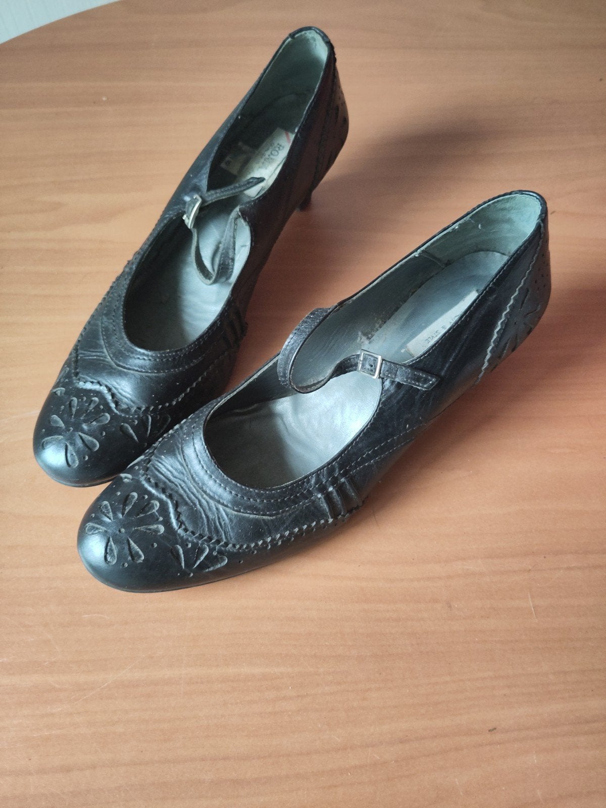 Zwarte schoenen met lage hak en gesp, maat 45, Zwart, Ophalen of Verzenden, Zo goed als nieuw, Romano