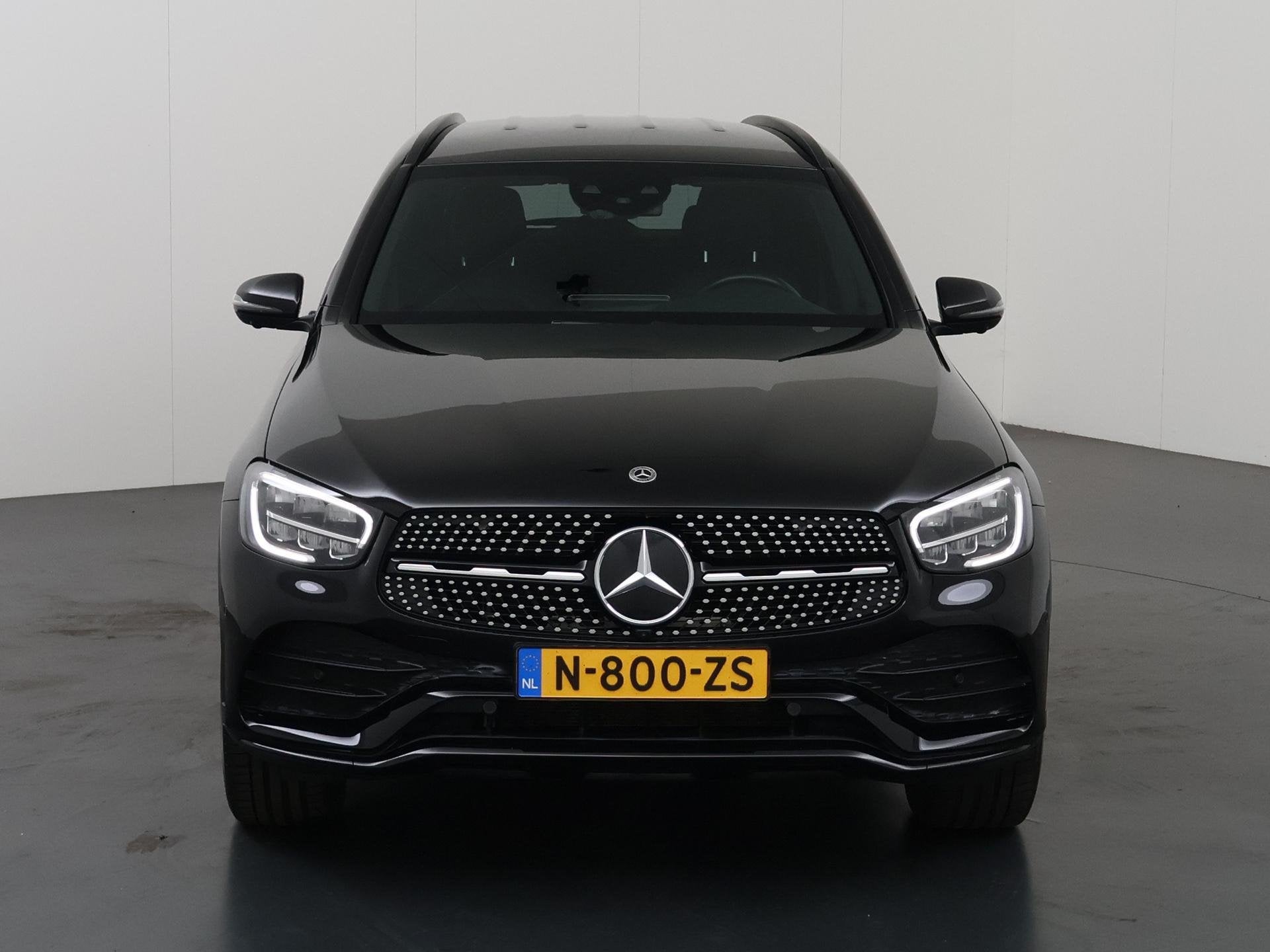 Mercedes-Benz GLC-klasse 200 4MATIC Premium | Night | Stoelv, Automaat, 2000 kg, Leder en Stof, Zwart