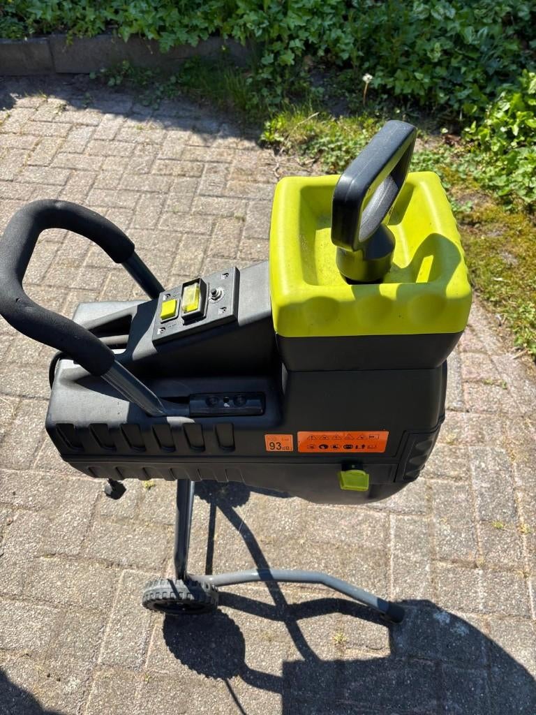 Hakselaar van Intratuin, Tuin en Terras, Hakselaars, Ophalen, Gebruikt, Intratuin, Met opvangzak