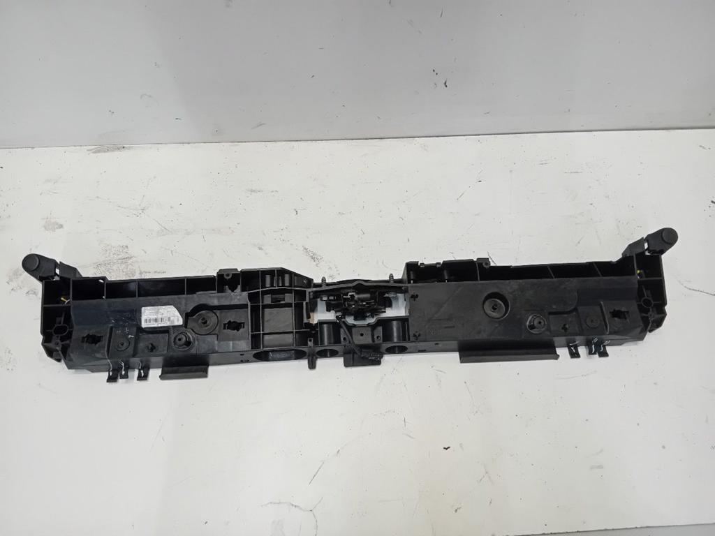 Voorfront slotplaat Renault Captur, Auto-onderdelen, Onderdelen@venauto.nl, Van der Ven Autorecycling B.V., Gebruikt, Ettenseweg 76, 4706 PB Roosendaal, The Netherlands