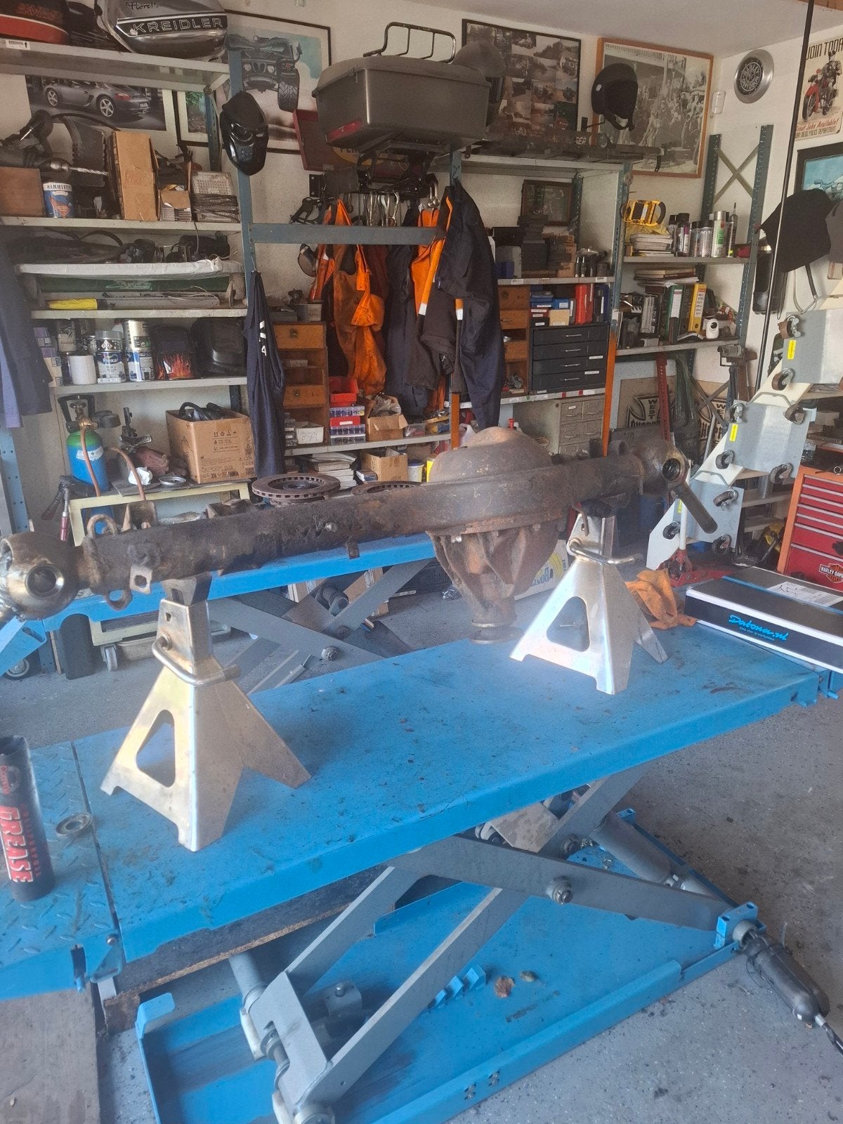 Toyota HJ60 vooras, Ophalen, Toyota