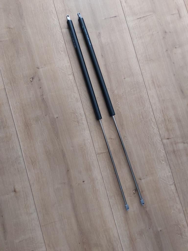 2 nieuwe Osculati Gasveer 700N, 400mm slag, 950mm lengte, Ophalen, Nieuw