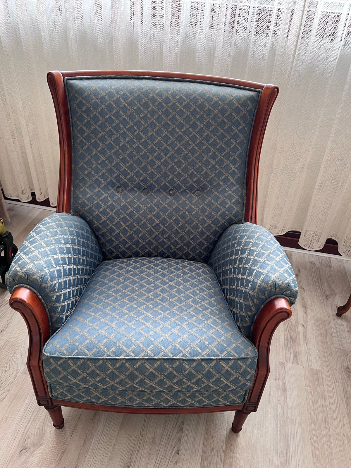 2x Klassieke fauteuil met blauw patroon, Huis en Inrichting, Ophalen, 75 tot 100 cm, Zo goed als nieuw, 50 tot 75 cm