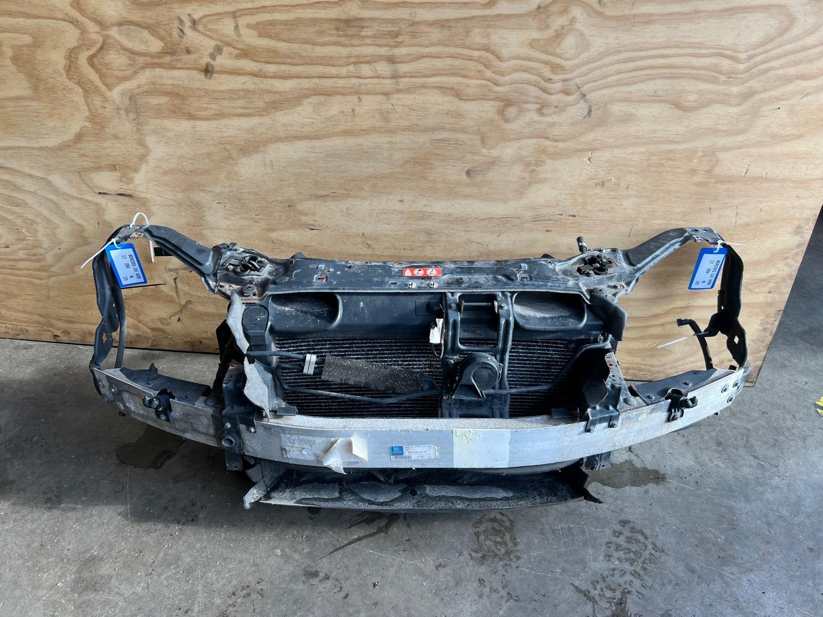 Mercedes-Benz CLK W209 Voorfront 2002-2009, Gebruikt, Mercedes-Benz AG, Mercedes-Benz, Ophalen of Verzenden