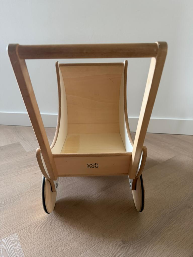 OOH NOO houten poppenwagen, Kinderen en Baby's, Speelgoed | Houten speelgoed, Ophalen, Gebruikt, Duw- of Trekspeelgoed